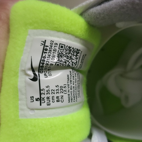 Nike Air Max White and Neon Yellow Sneakers - Picture 3 of 8